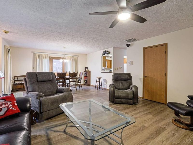 4822 Shannon Way, Middletown, OH 45042 Photo 7