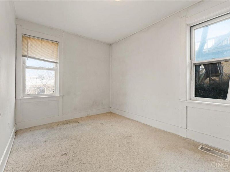 558 Howell Avenue, Cincinnati, OH 45220 Photo 10