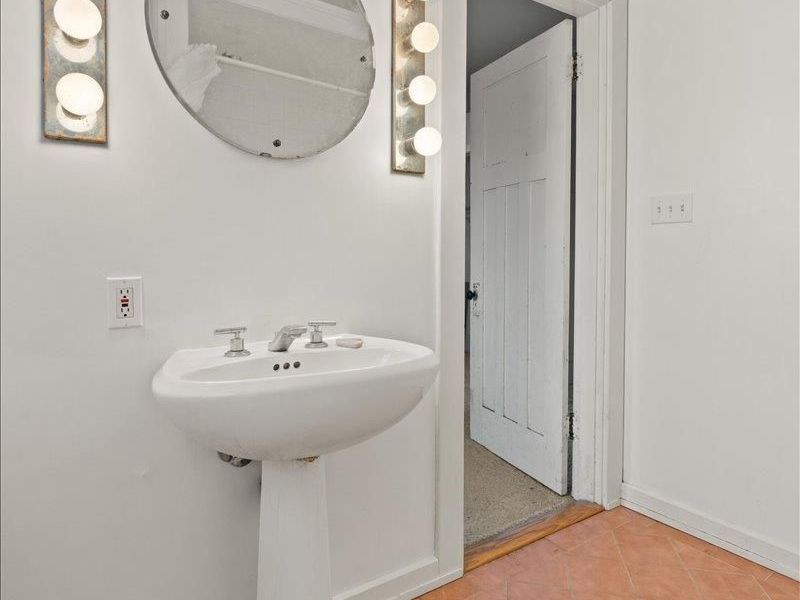 558 Howell Avenue, Cincinnati, OH 45220 Photo 12