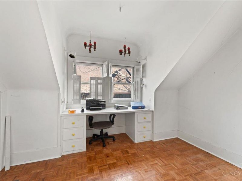 558 Howell Avenue, Cincinnati, OH 45220 Photo 25