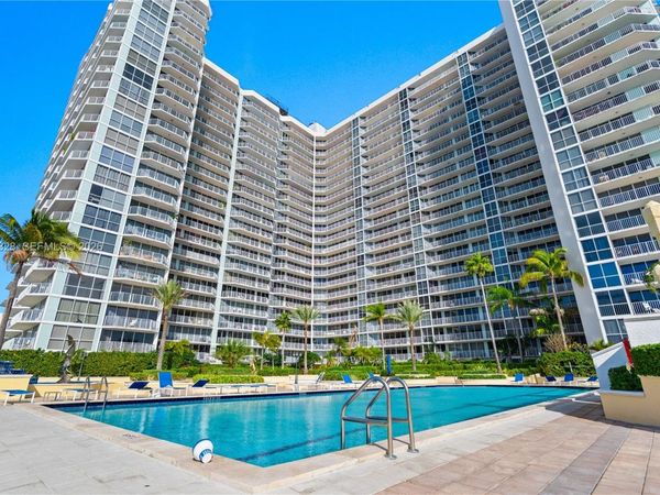 7601 E Treasure Dr. , Unit PH 216, North Bay Village, FL 33141