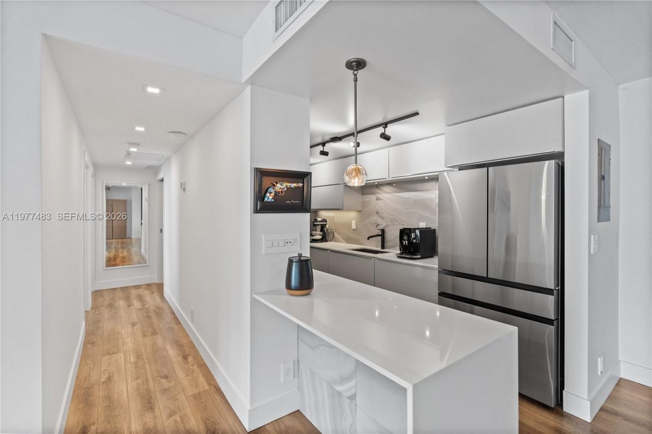 2451 Brickell Ave, Unit 21D, Miami, FL 33129 Photo