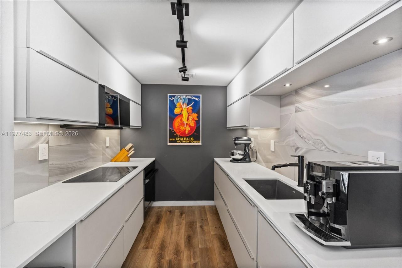 2451 Brickell Ave, Unit 21D, Miami, FL 33129 Photo