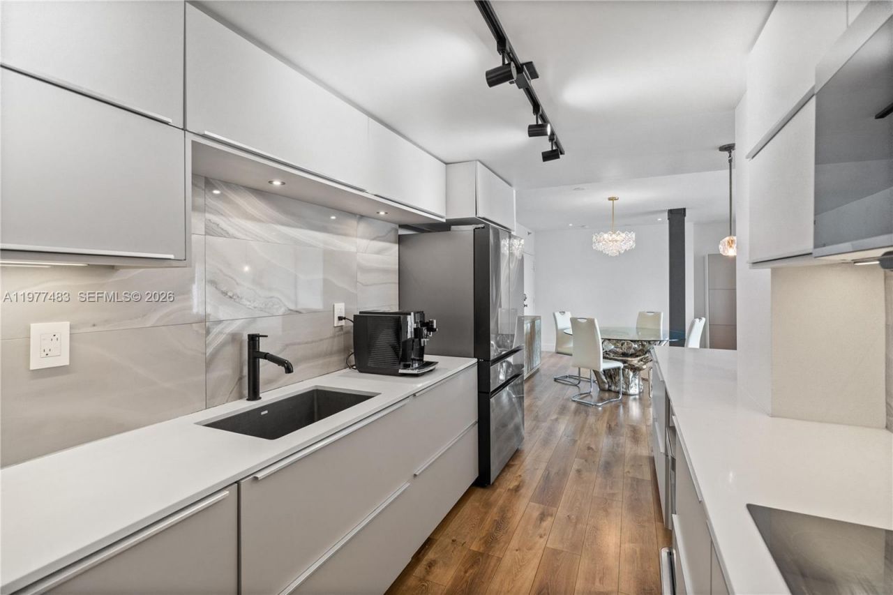 2451 Brickell Ave, Unit 21D, Miami, FL 33129 Photo