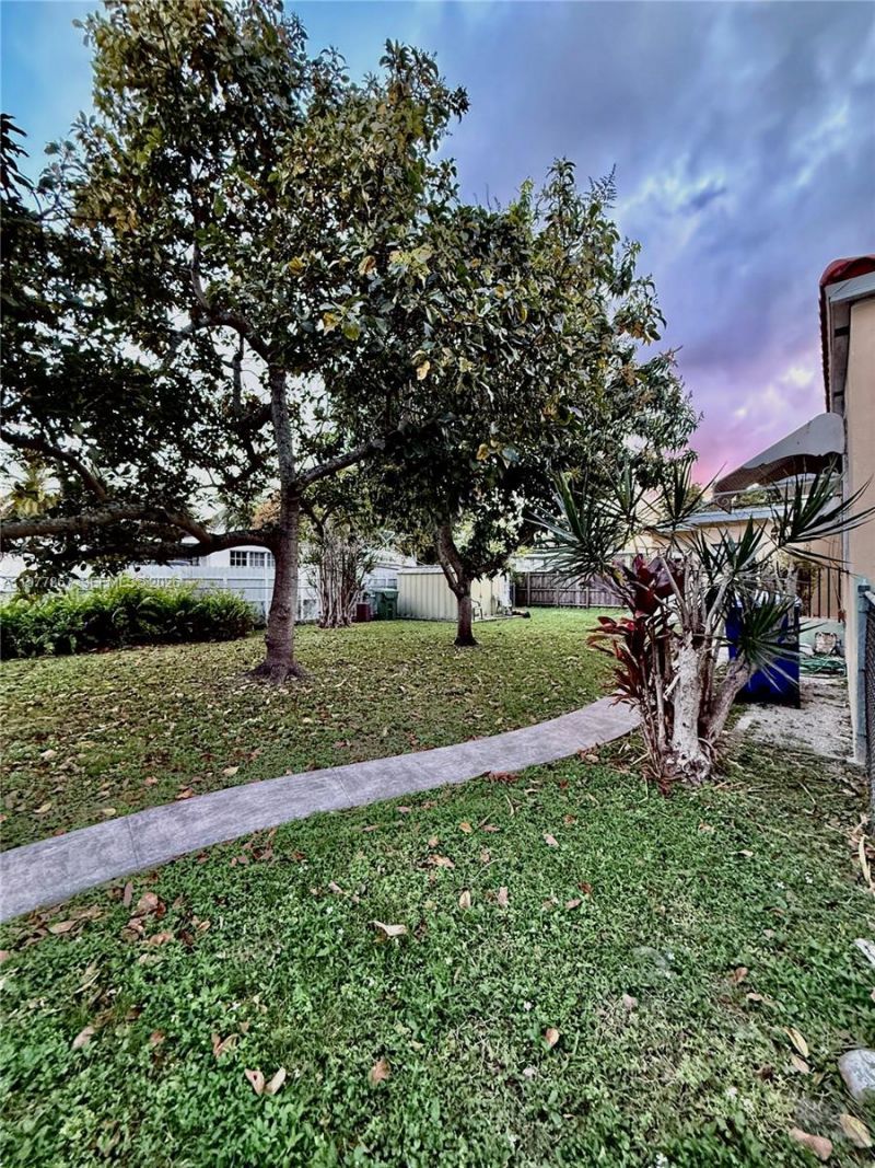 4400 SW 4th St , Miami, FL 33134 Photo