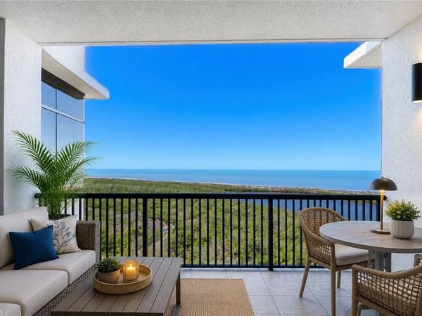 6825 Grenadier BLVD, Unit PH1, NAPLES, FL 34108