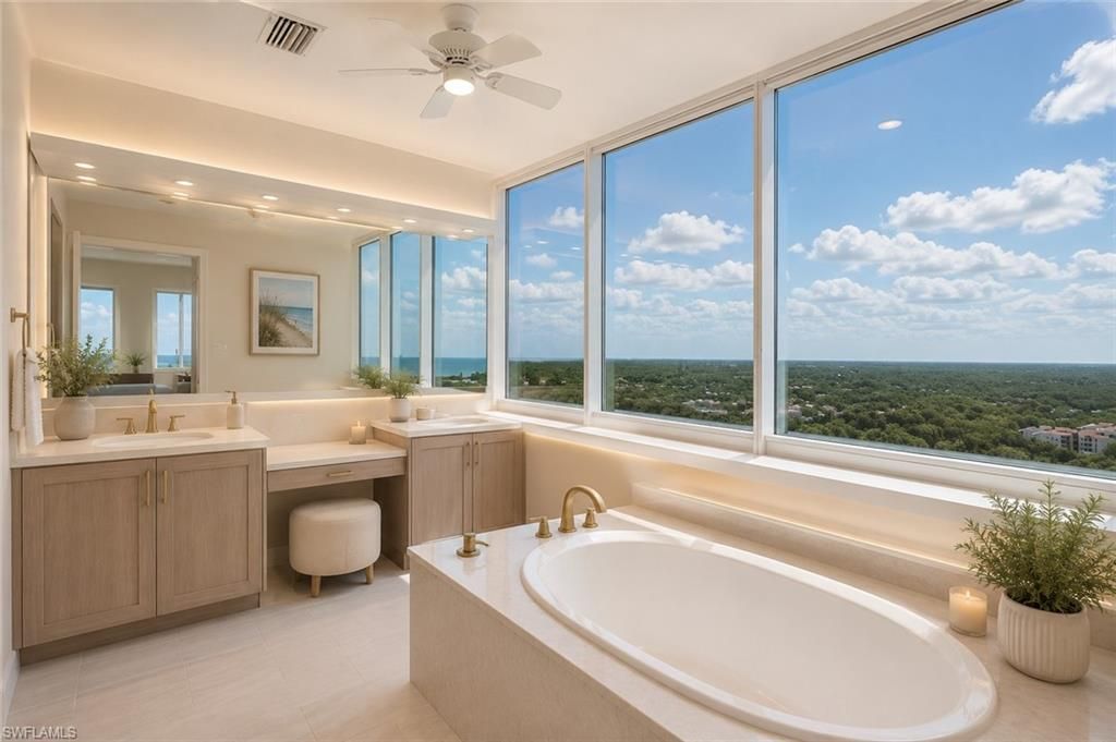 6825 Grenadier Blvd, Unit PH1, Naples, FL 34108 Photo