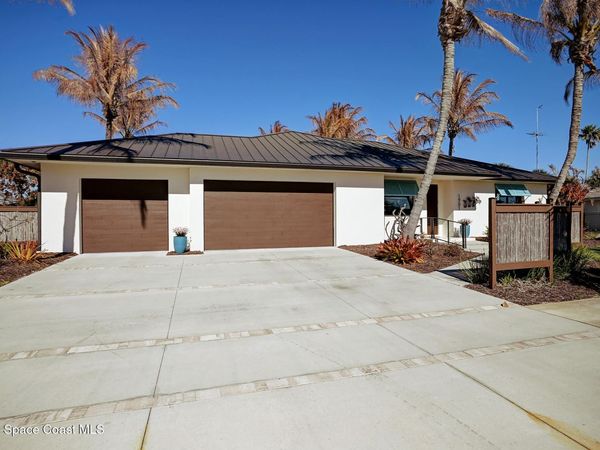 1901 Cedar Lane , Melbourne Beach, FL 32951