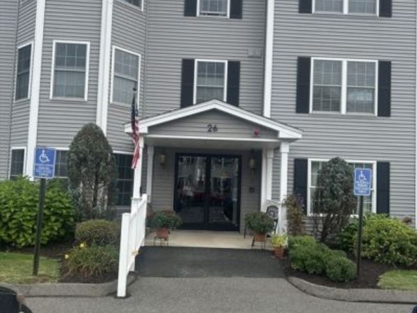 26 Greenleaves Dr, Unit 624, Amherst, MA 01002