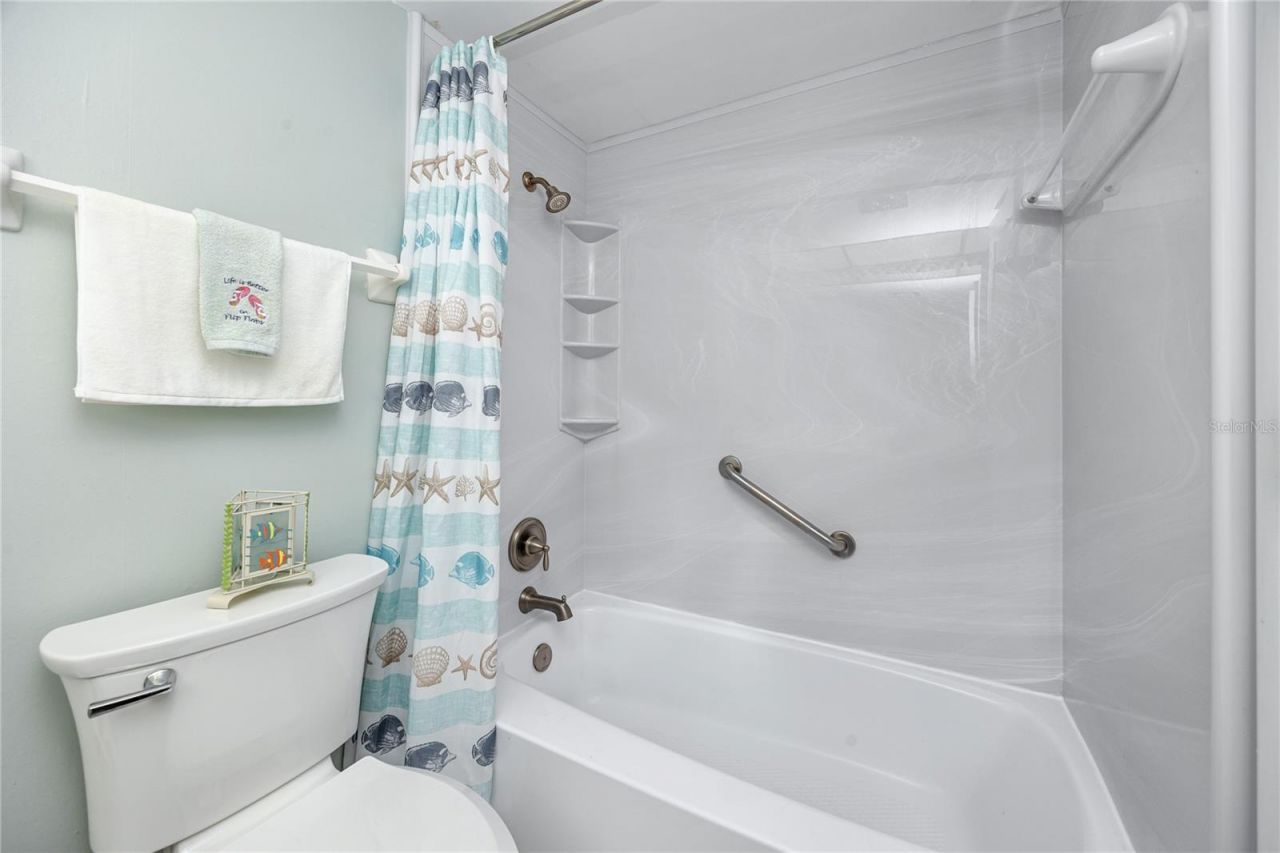 4650 Cove Circle , Unit 409, Saint Petersburg, FL 33708 Photo