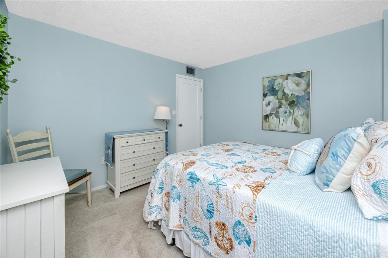 4650 Cove Circle , Unit 409, Saint Petersburg, FL 33708 Photo