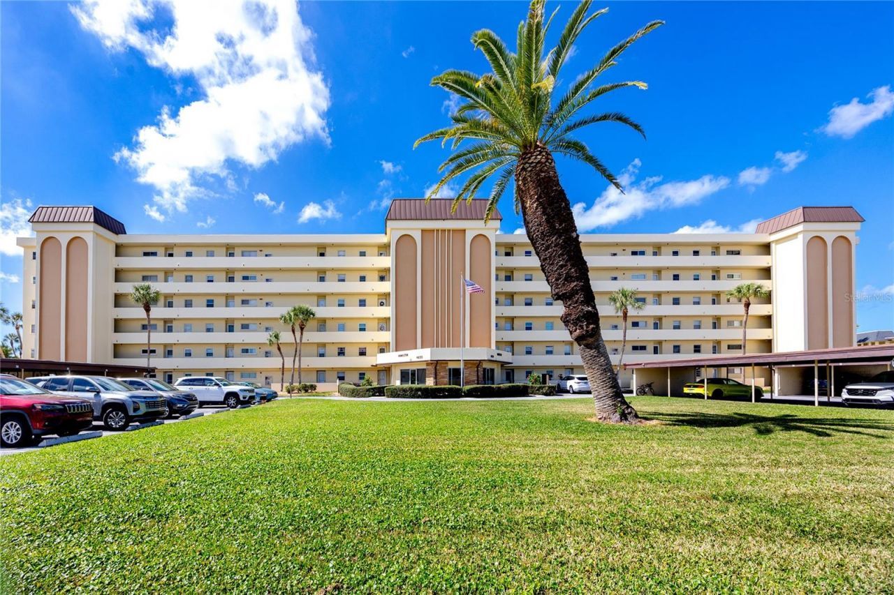 4650 Cove Circle , Unit 409, Saint Petersburg, FL 33708 Photo