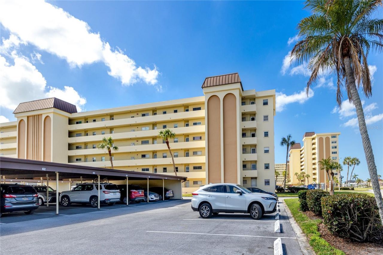 4650 Cove Circle , Unit 409, Saint Petersburg, FL 33708 Photo