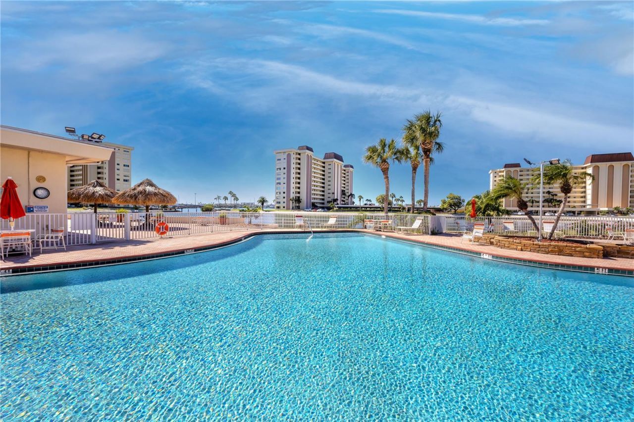 4650 Cove Circle , Unit 409, Saint Petersburg, FL 33708 Photo