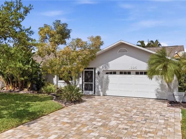 1225 SW 34th TER , CAPE CORAL, FL 33914