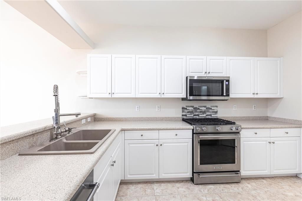 9282 Palm Island Cir, North Fort Myers, FL 33903 Photo