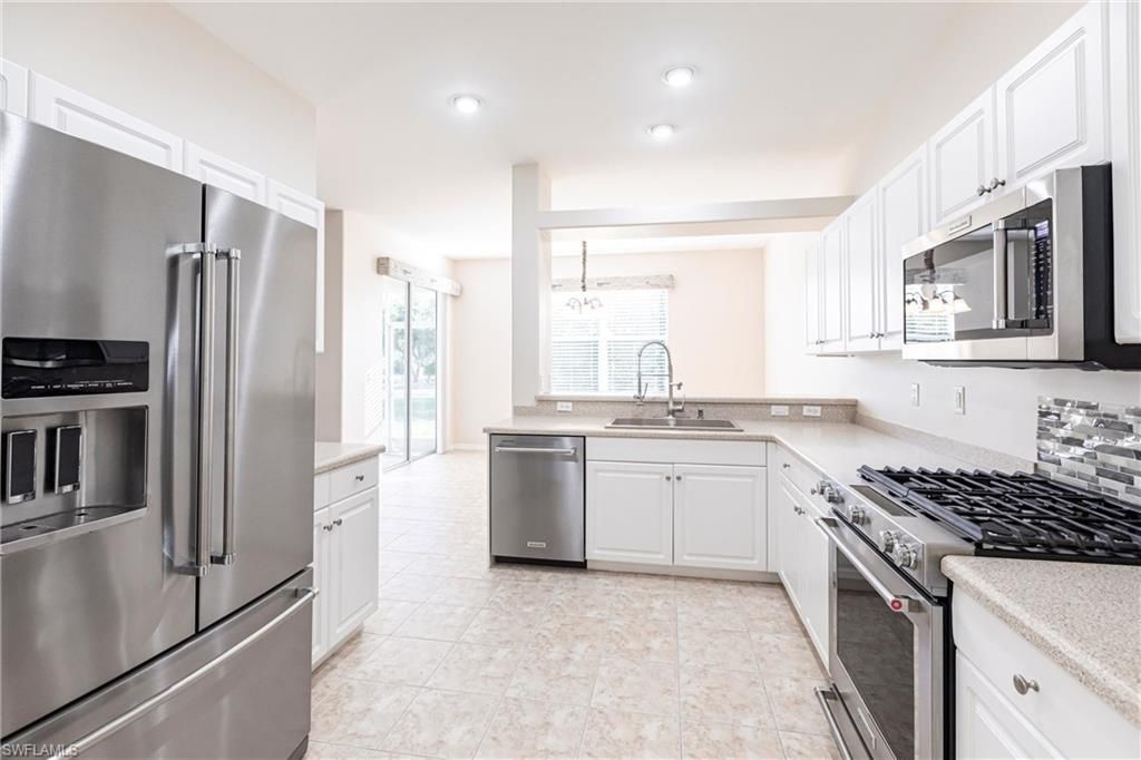 9282 Palm Island Cir, North Fort Myers, FL 33903 Photo