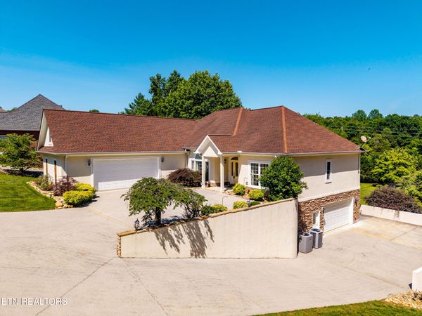 210 Indian Shadows Drive, Maryville, TN 37801