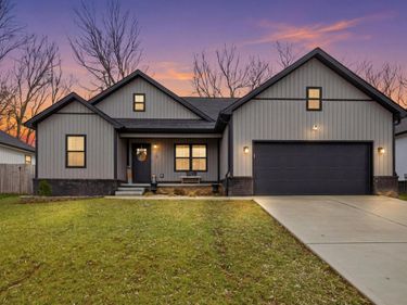 309 Pinehurst Way, Harrodsburg, KY 40330