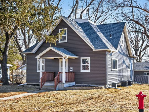 1011 S 3rd Street, Oregon, IL 61061