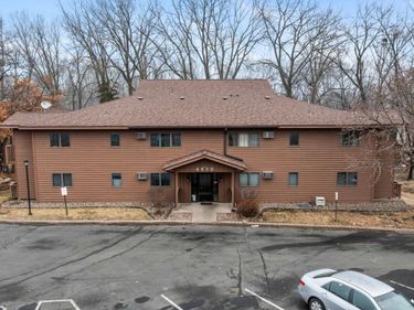 4870 Babcock Trail, Unit 333, Inver Grove Heights, MN 55077