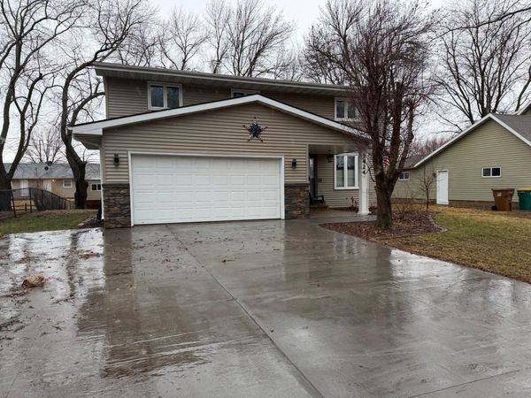 1424 Penn Avenue, Albert Lea, MN 56007