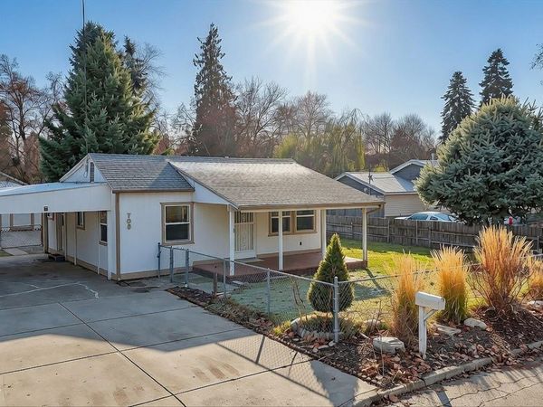 706 W Davidson Ave, Coeur d'Alene, ID 83814