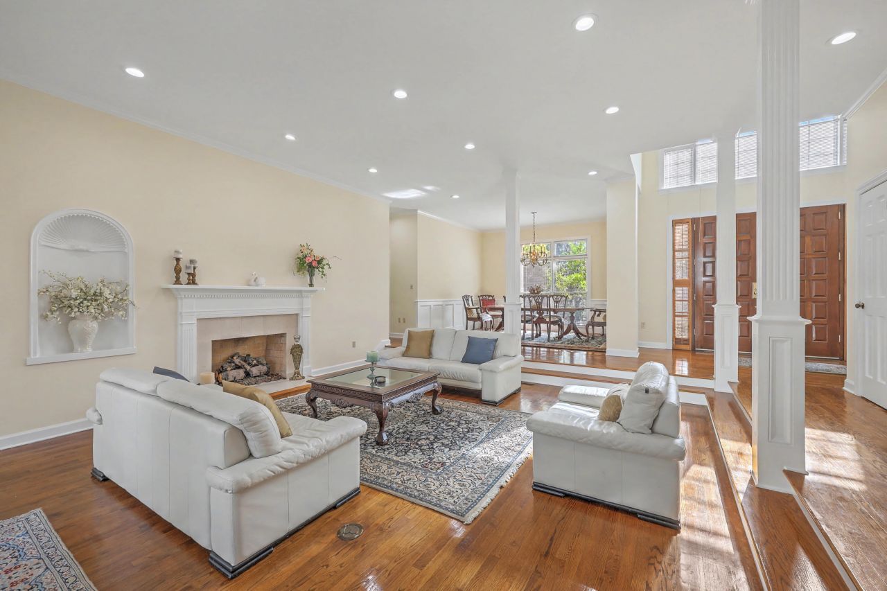 1417 Eagle Landing Boulevard Photo 11