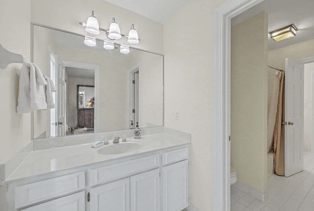 1417 Eagle Landing Boulevard Photo 22