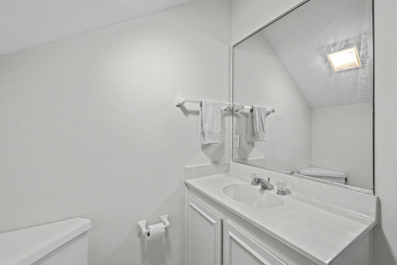 1417 Eagle Landing Boulevard Photo 24