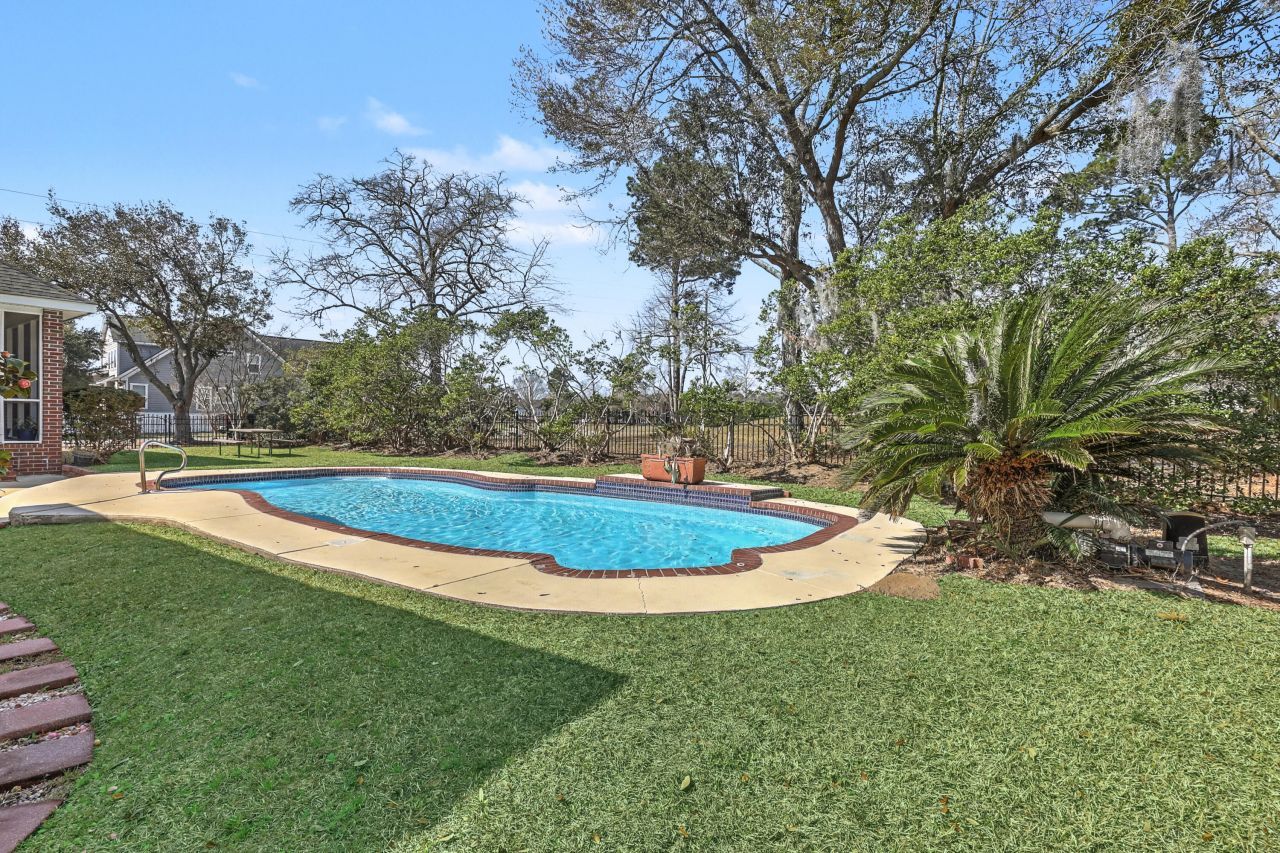 1417 Eagle Landing Boulevard Photo 4