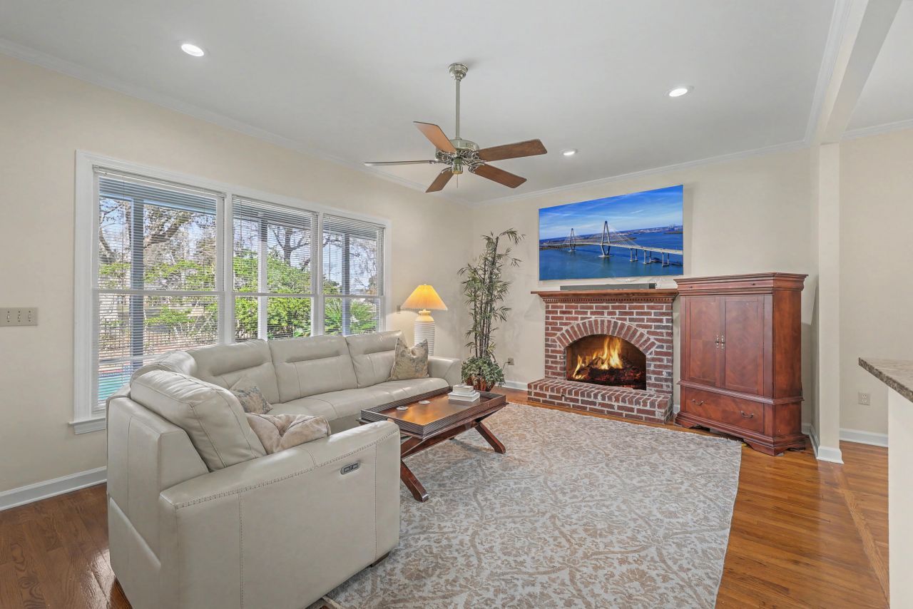 1417 Eagle Landing Boulevard Photo 9