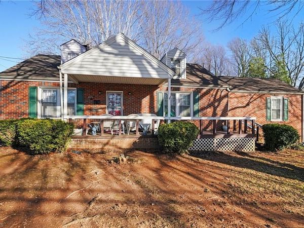 1729 S Scales Street, Reidsville, NC 27320