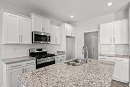 943 Woodside Dr. photo 4
