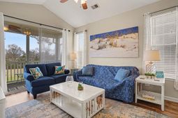 636 River Oaks Dr.  photo 4