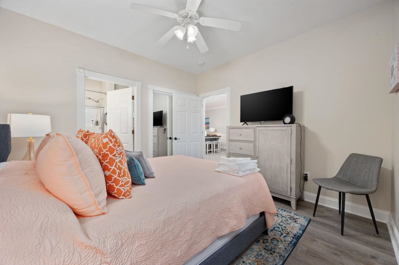 4869 Luster Leaf Circle Photo 23