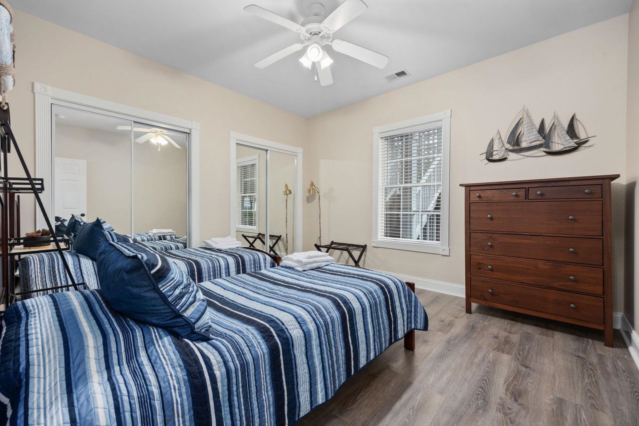 4869 Luster Leaf Circle Photo 24