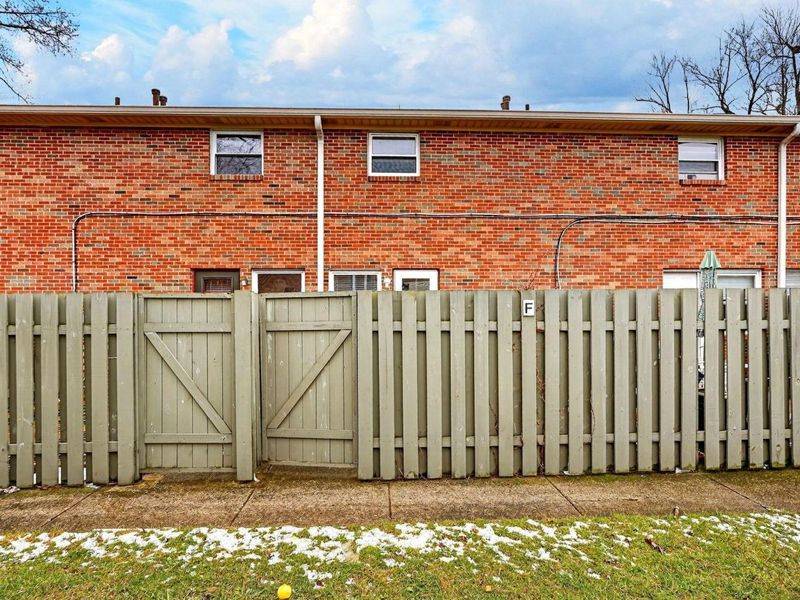 5705 Tamarack Boulevard W, Unit F, Columbus, OH 43229 Photo 38