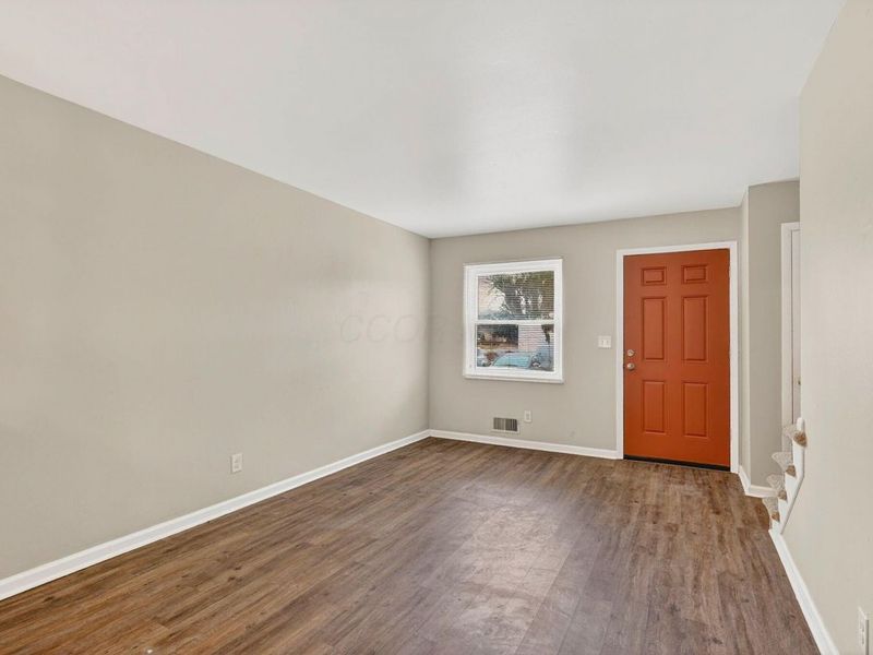 5705 Tamarack Boulevard W, Unit F, Columbus, OH 43229 Photo 4