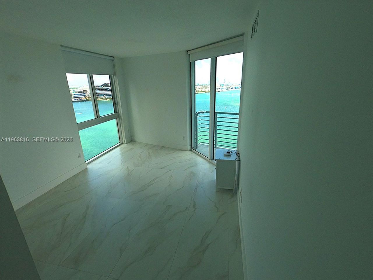 335 S Biscayne Blvd, Unit 1712, Miami, FL 33131 Photo