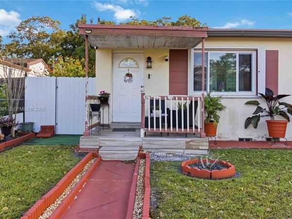 380 NW 133rd St , North Miami, FL 33168