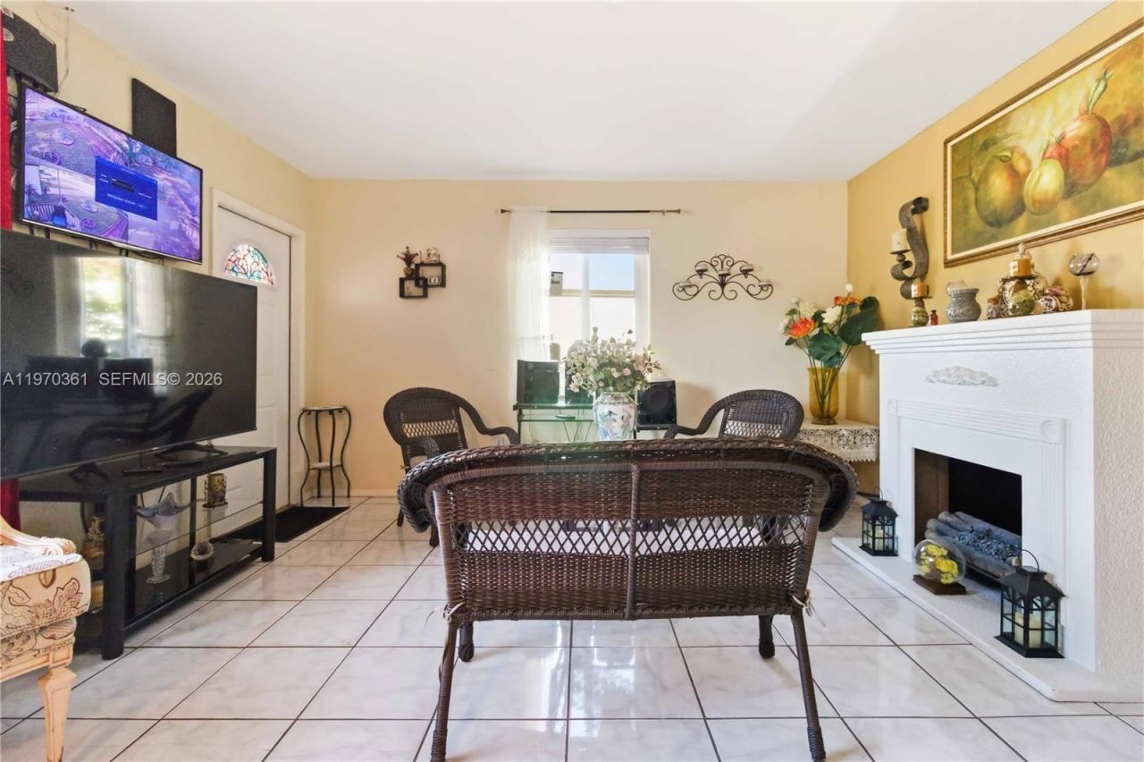 380 NW 133rd St , North Miami, FL 33168 Photo