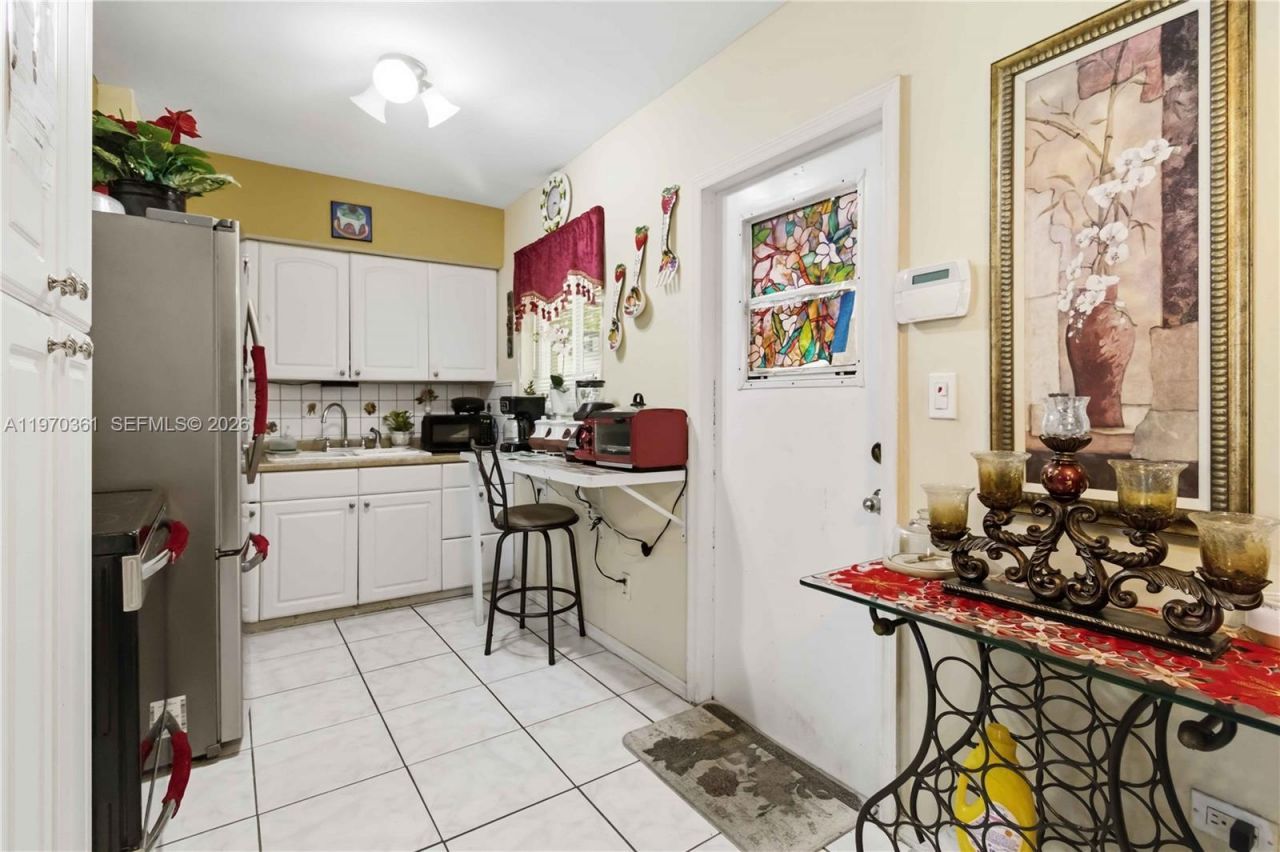 380 NW 133rd St , North Miami, FL 33168 Photo