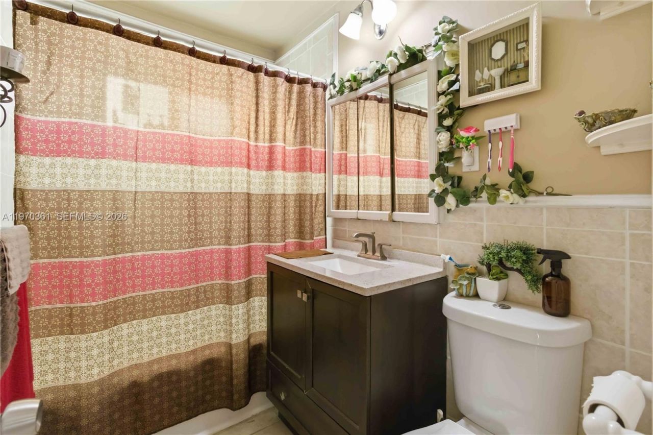 380 NW 133rd St , North Miami, FL 33168 Photo