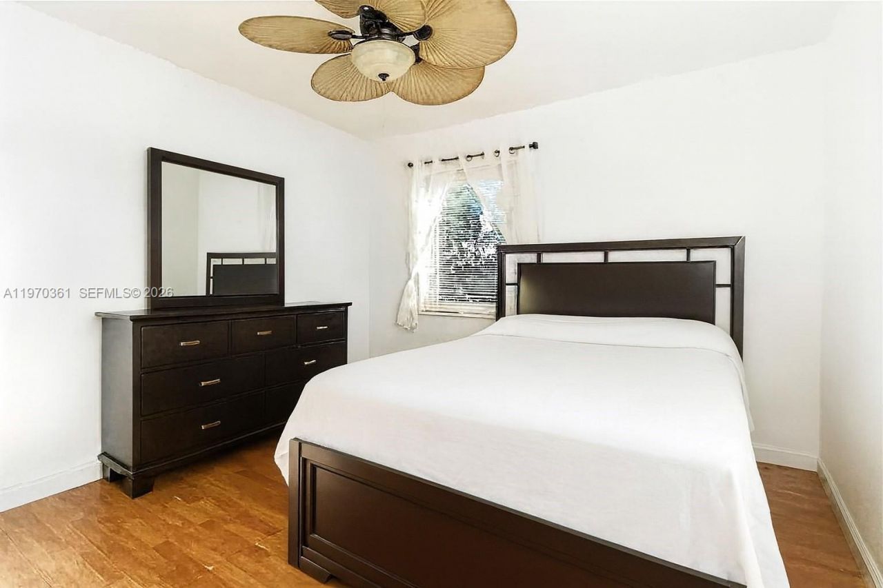 380 NW 133rd St , North Miami, FL 33168 Photo