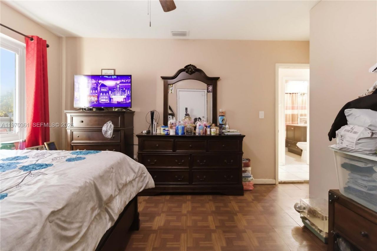 380 NW 133rd St, North Miami, FL 33168 Photo
