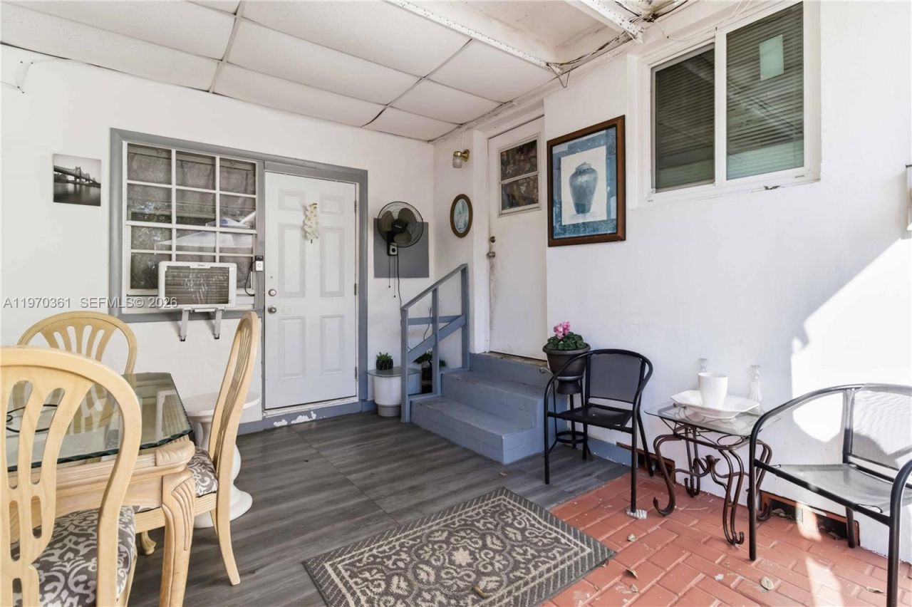 380 NW 133rd St , North Miami, FL 33168 Photo