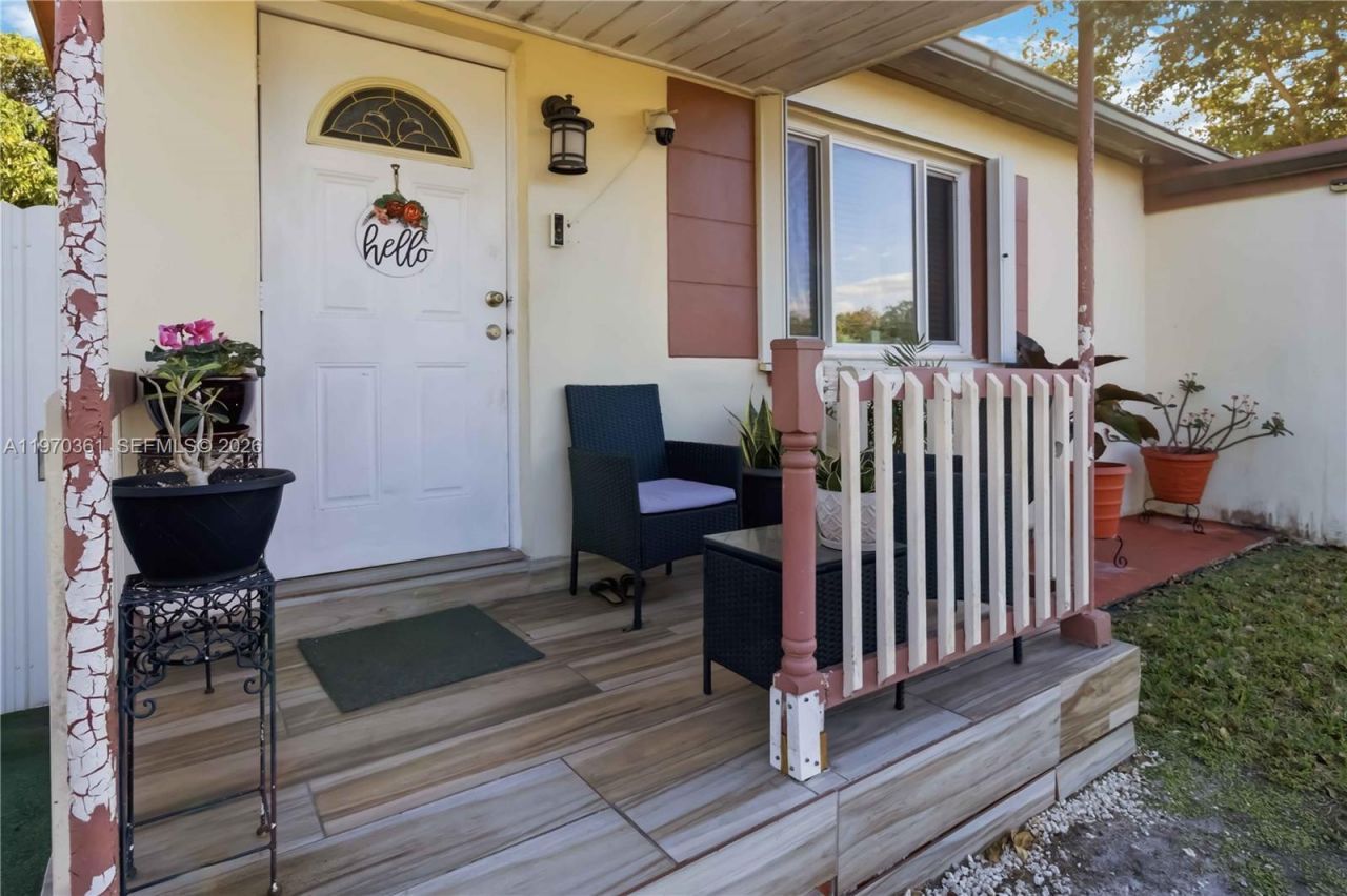 380 NW 133rd St , North Miami, FL 33168 Photo