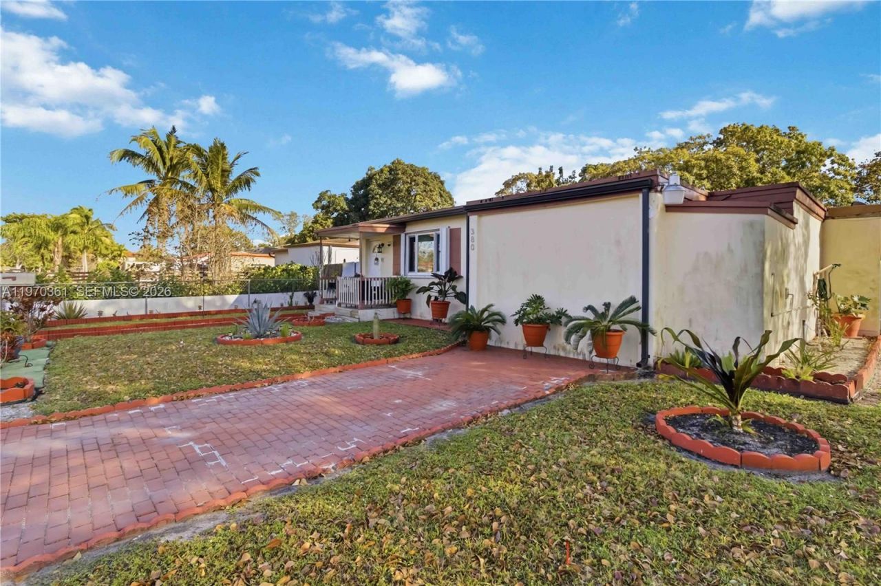380 NW 133rd St , North Miami, FL 33168 Photo