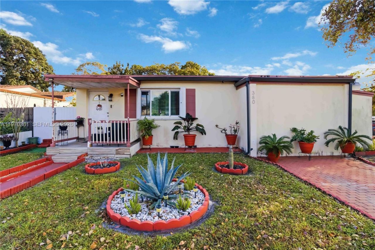 380 NW 133rd St , North Miami, FL 33168 Photo